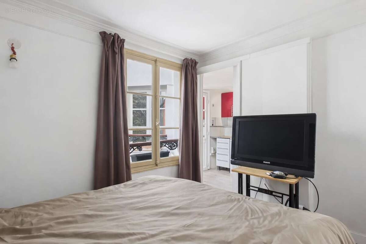 Appartement à PARIS-2E
