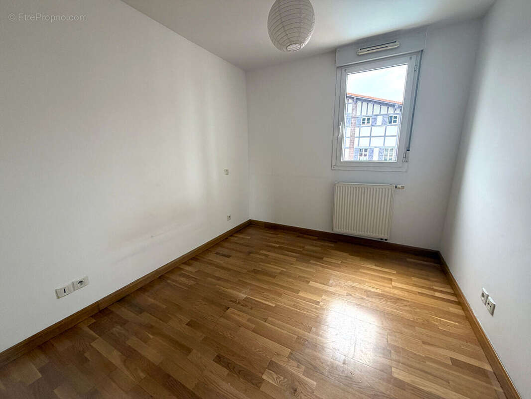 Hendaye, grand appartement 2 pièces 42m2 avec parking et cave - photo 4