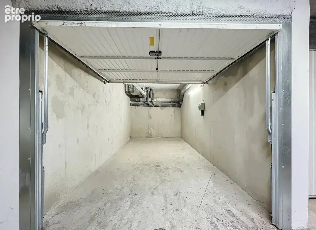 3p 61m², terrasse, piscine et 2 garages électrifiés - photo 12