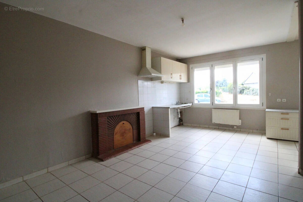 Appartement à LANVALLAY