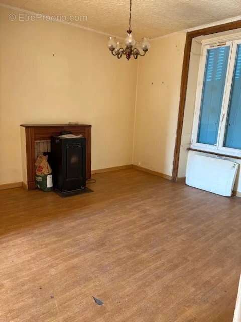 Maison à SAINT-VICTURNIEN