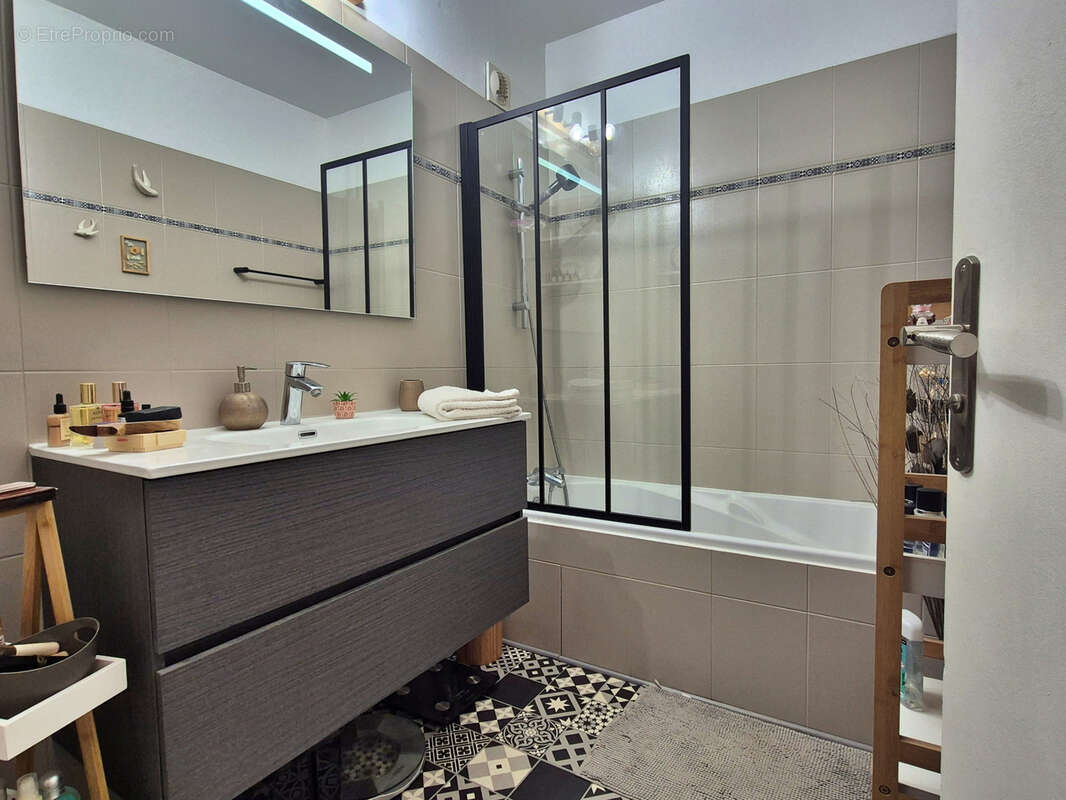 Appartement à LYON-9E