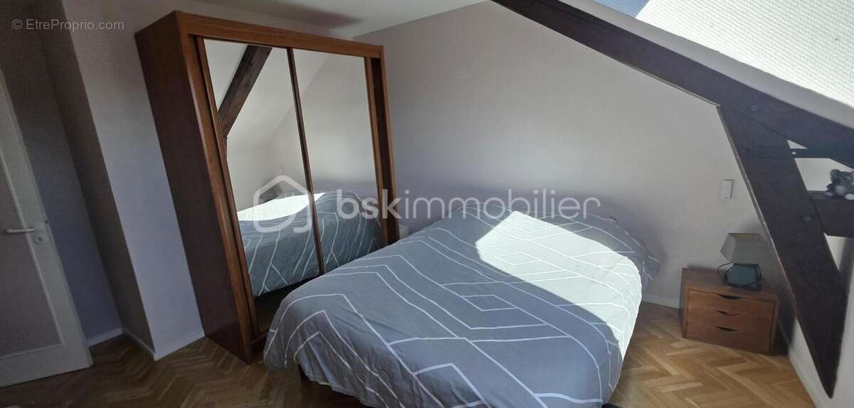Élégant appartement de caractère - 3 chambres - photo 14