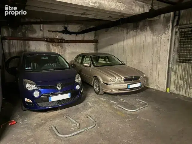 Place de parking/rue du rouet-turcat mery/13008 - photo 2