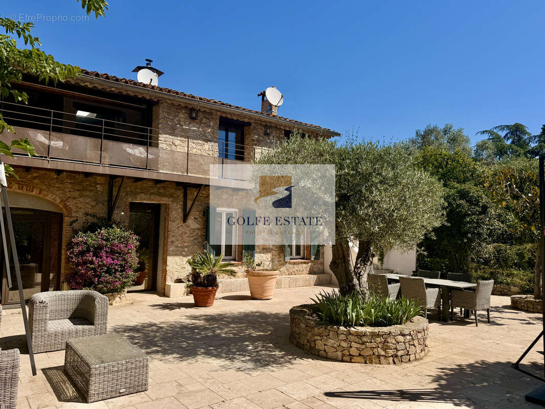 Maison à GRIMAUD