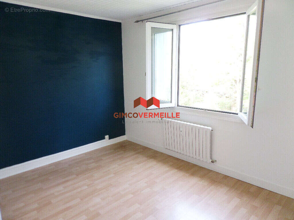 Appartement à LA CELLE-SAINT-CLOUD