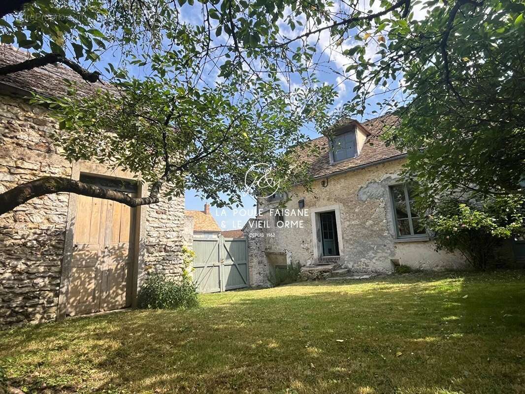 Maison à BERCHERES-SUR-VESGRE