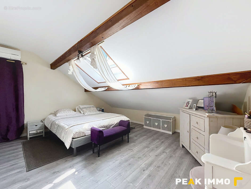 Maison individuelle 150 m2   Terrain 1 212 m2   Chevaline secteur Marceau - photo 11