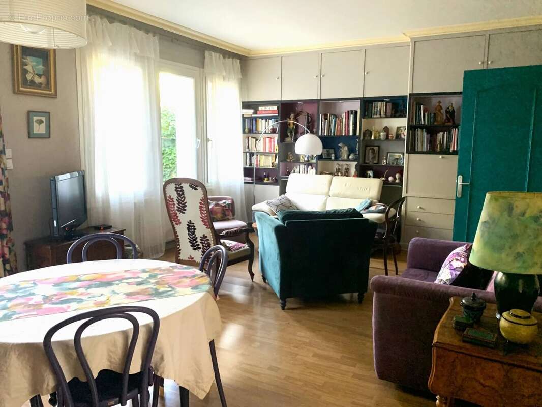 Maison à ROMANS-SUR-ISERE