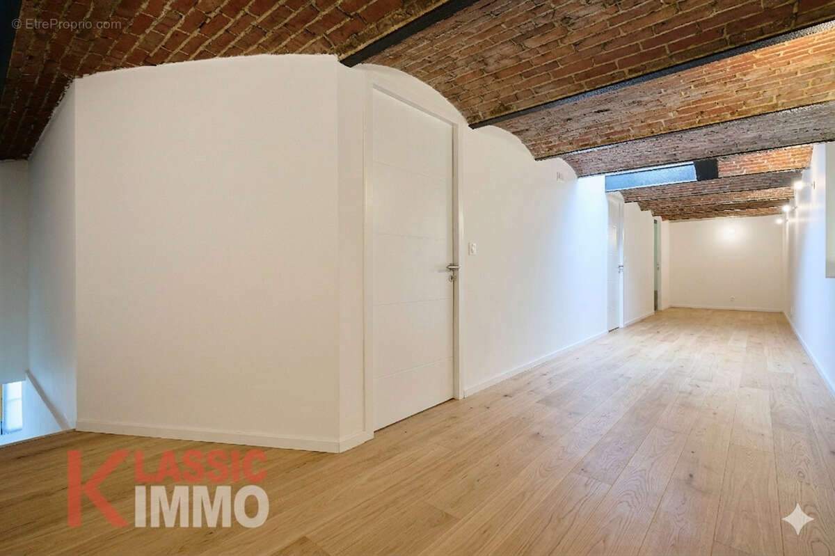 Loft d'exception 173 m² + 35 m² extérieur + 2 parking - photo 4