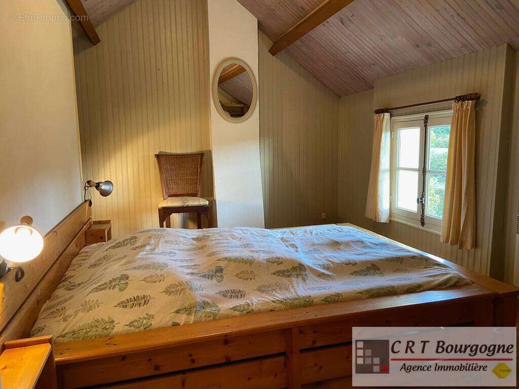 Maison à MOULINS-SUR-OUANNE