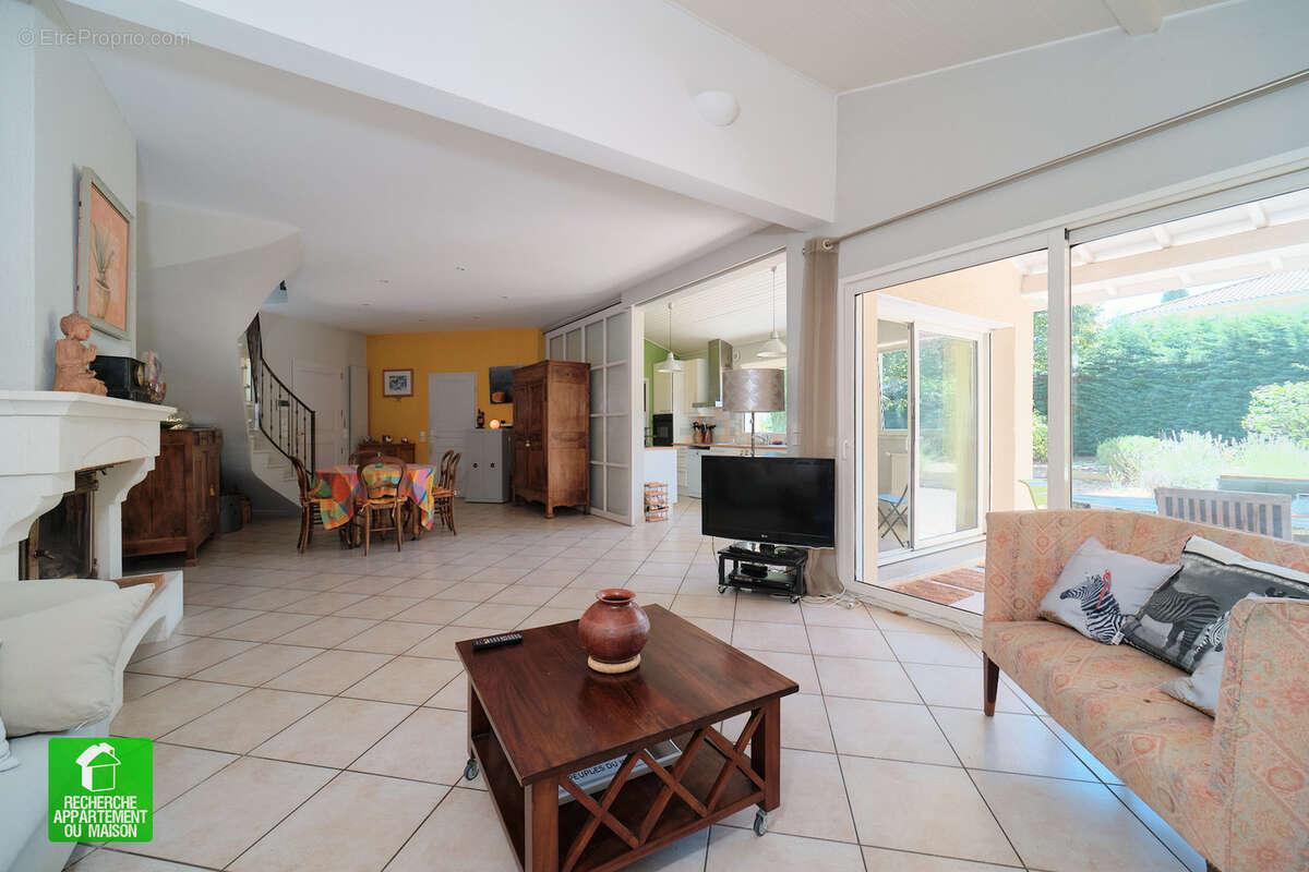Maison à MARCY-L'ETOILE