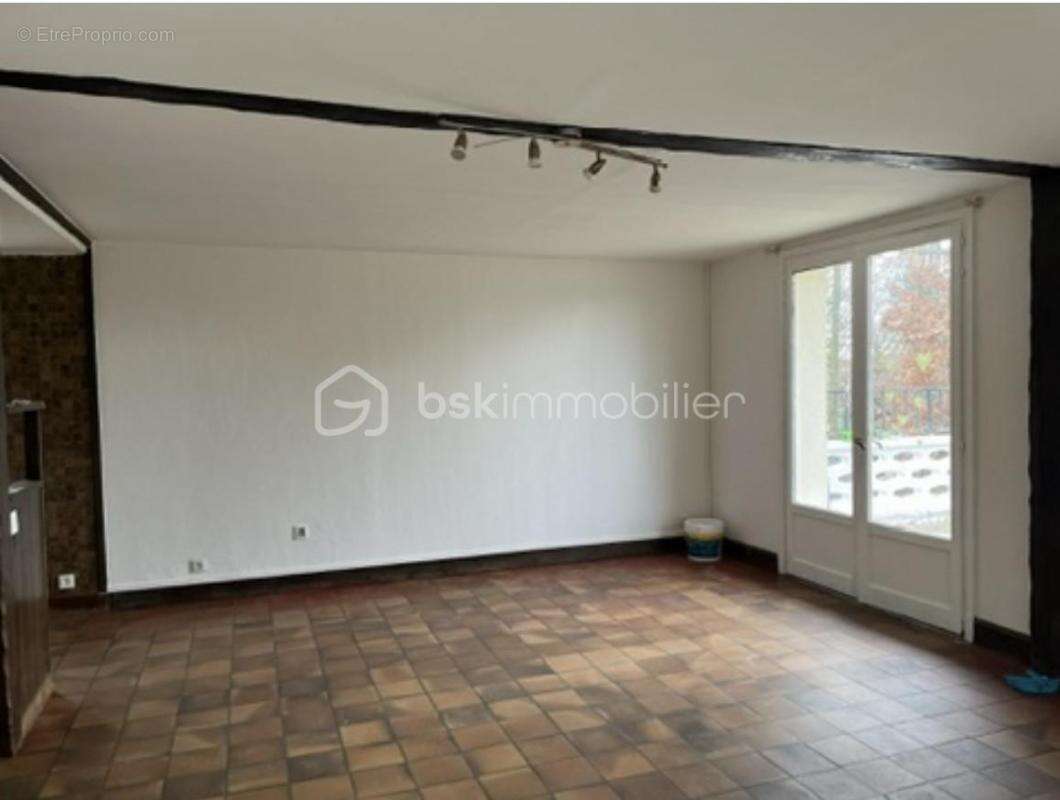 Appartement à NOZAY