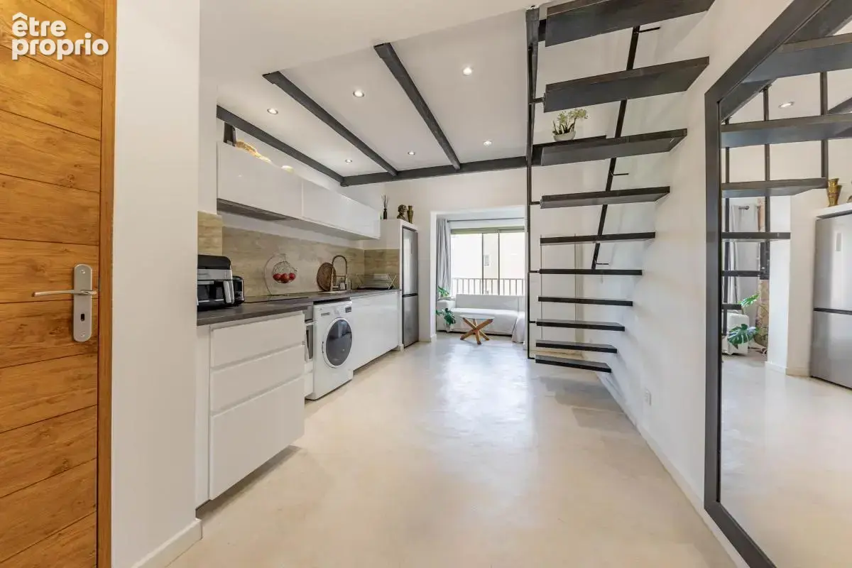 Appartement duplex rénové avec parking privatif à vendre à bandol - proche centre-ville - photo 4