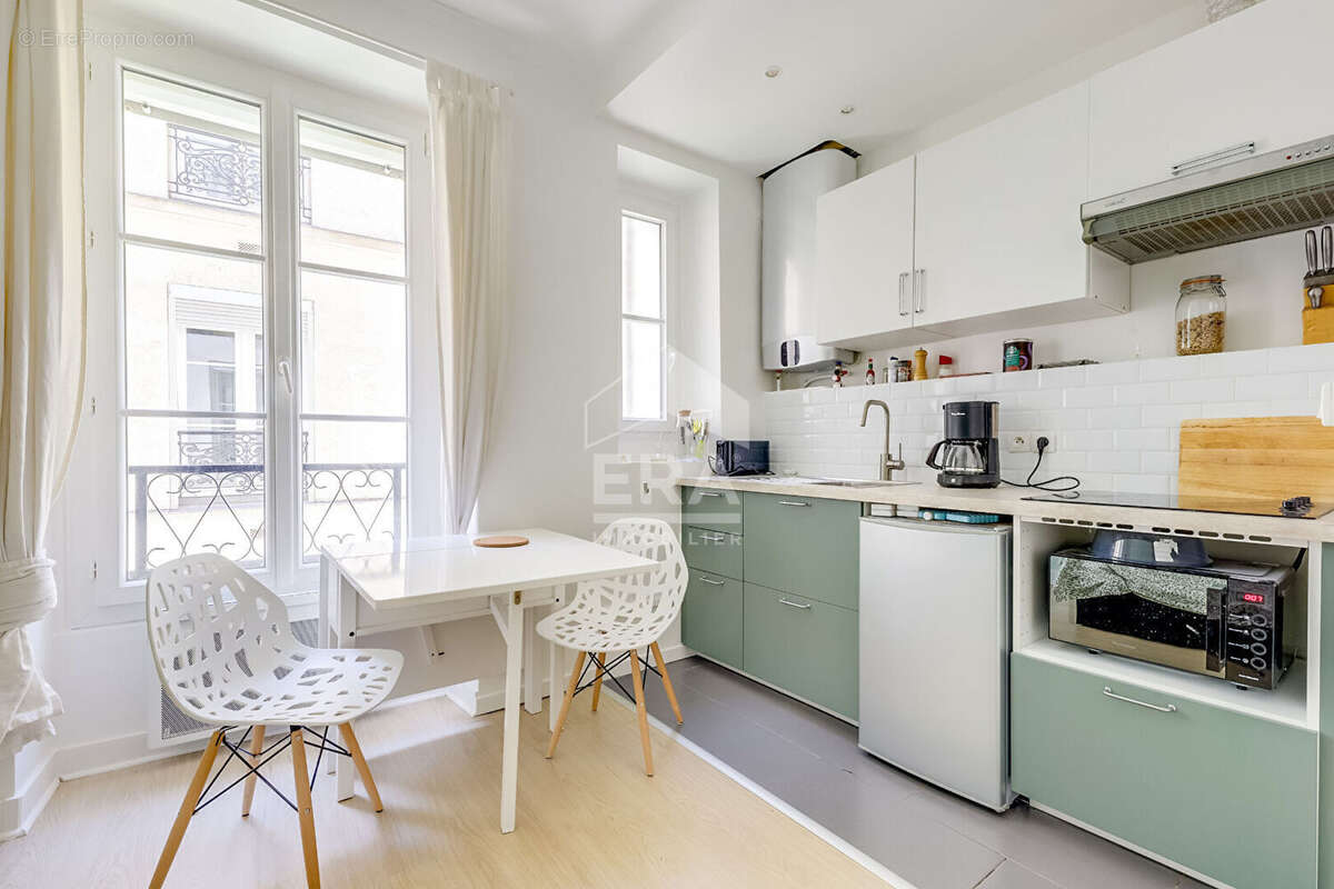 Appartement à PARIS-17E
