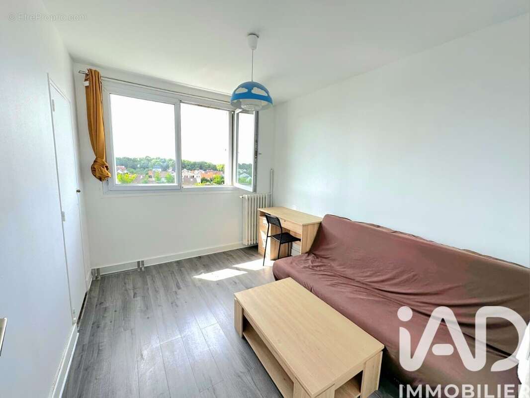 Photo 8 - Appartement à SAINT-CYR-L'ECOLE