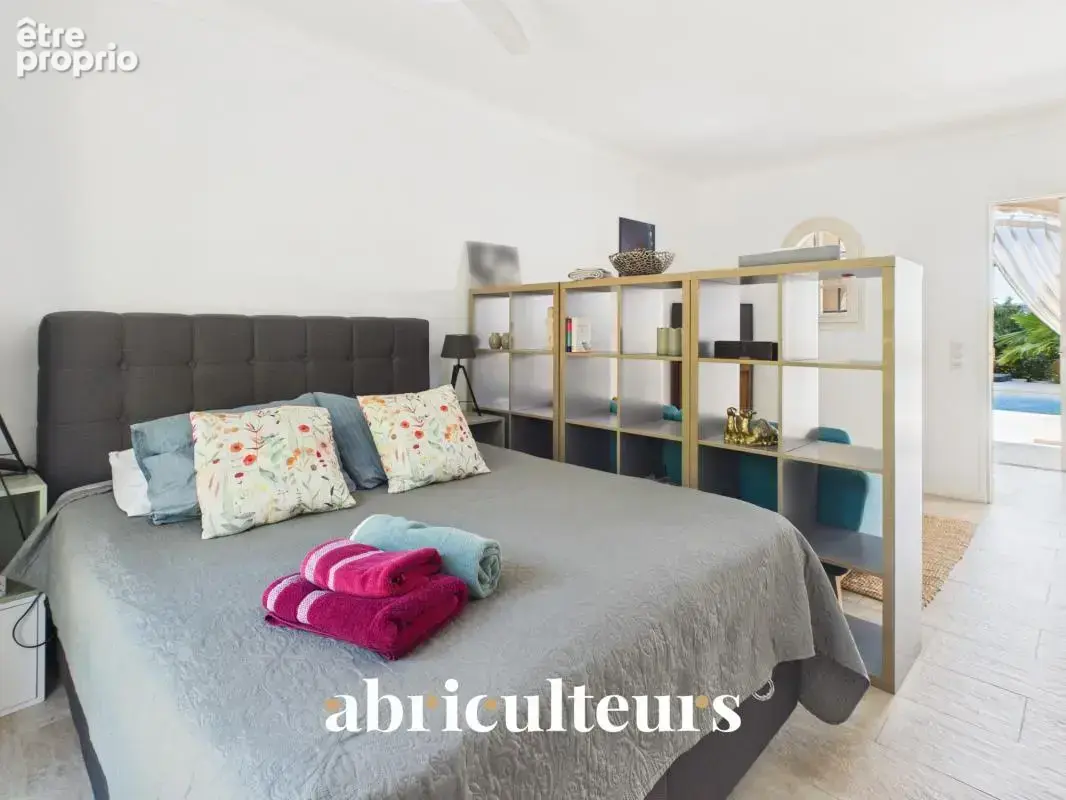 Peymeinade – Bastide provençale de 345 m² avec vue panoramique - photo 14