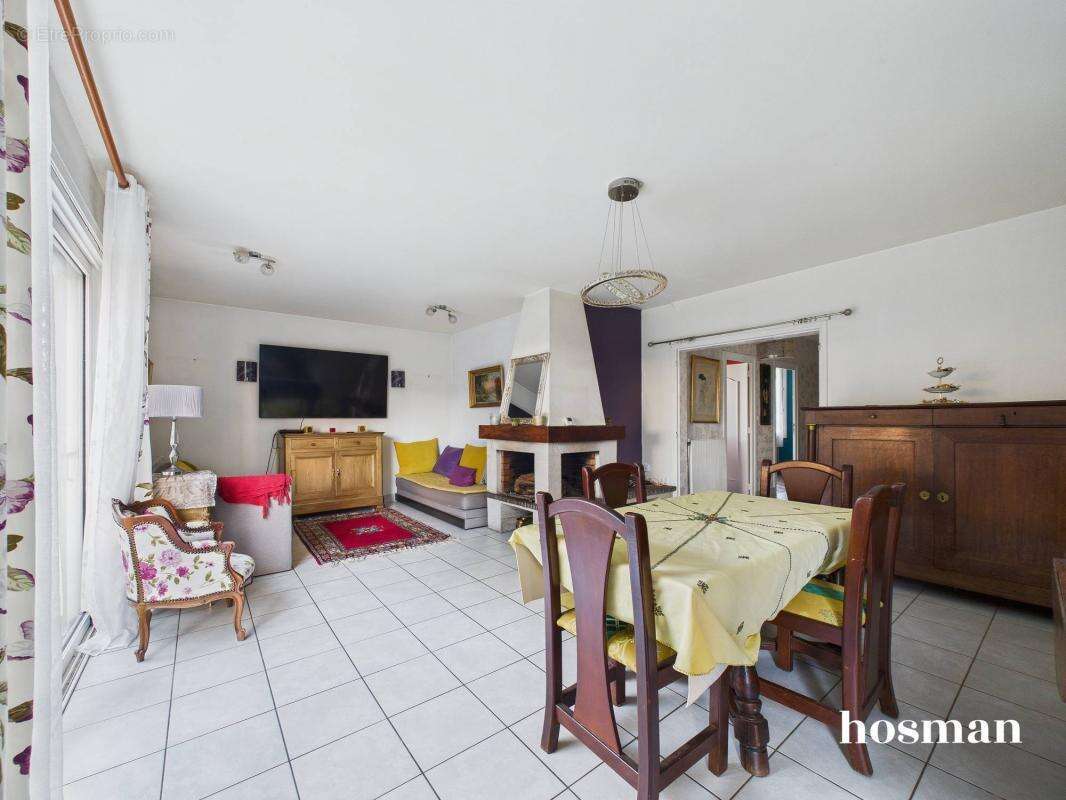 Maison à SAINT-SEBASTIEN-SUR-LOIRE