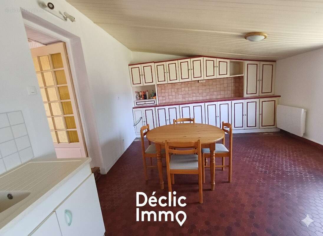 Maison à NIEUL-LE-DOLENT
