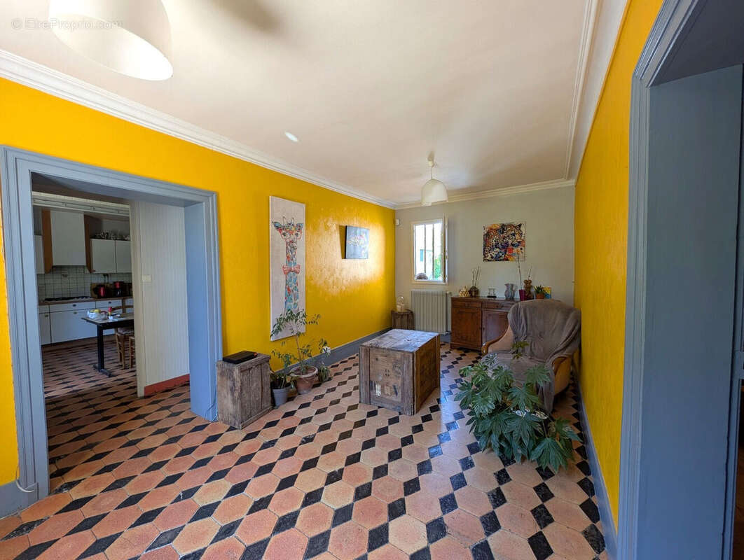 Maison à DOUE-LA-FONTAINE