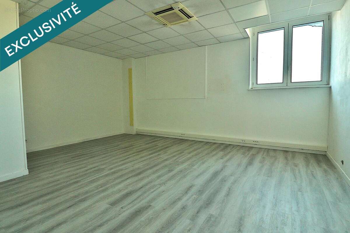 Photo 8 - Commerce à BRIEY