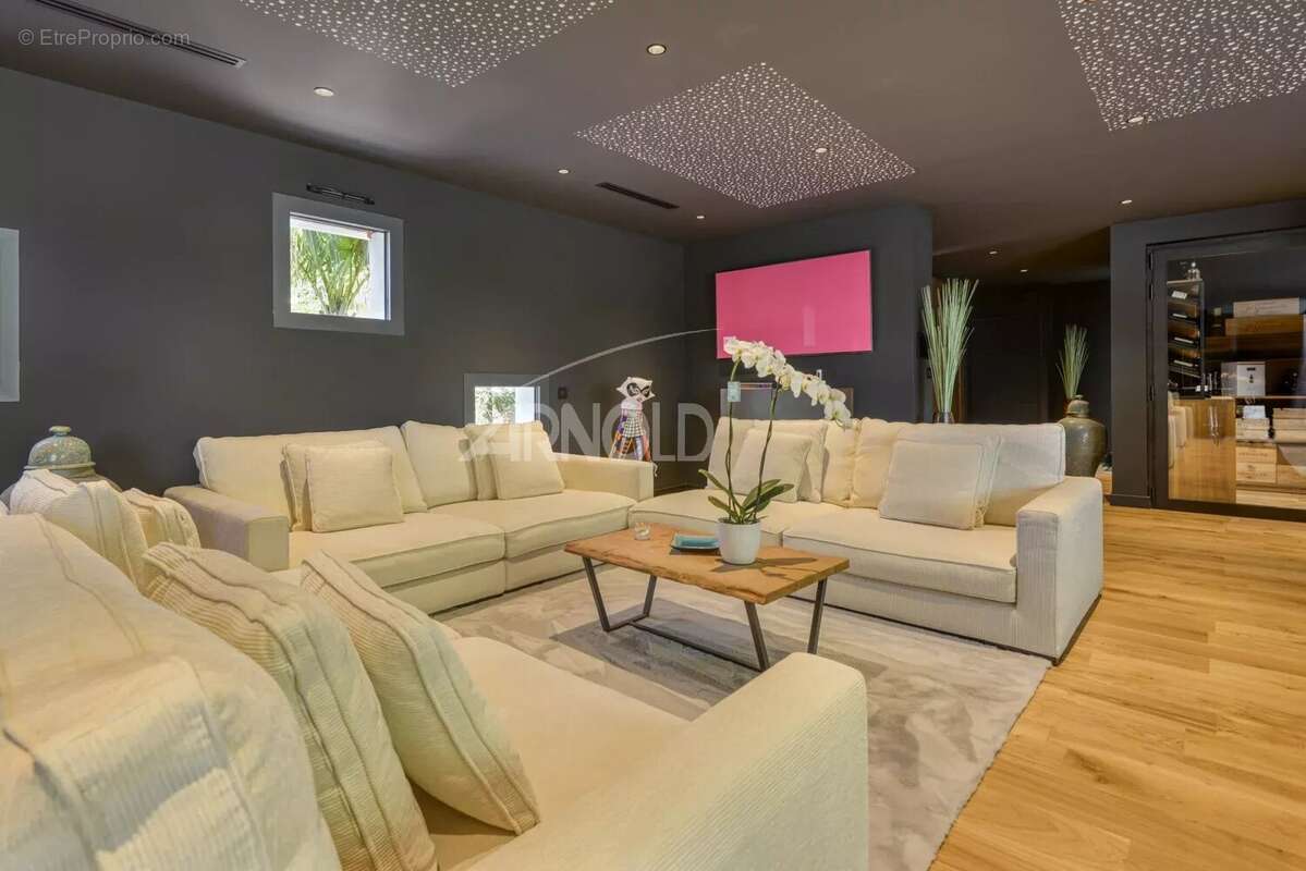 Maison à SUCE-SUR-ERDRE