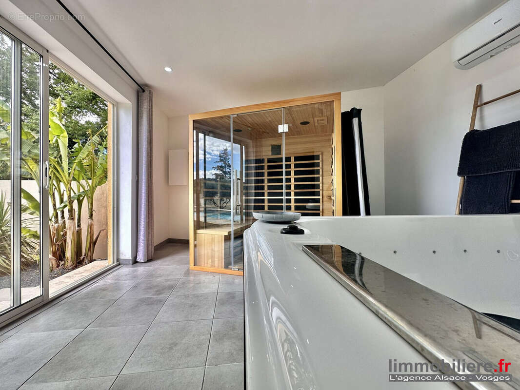 Maison 200 m² à Gaujac  - photo 8