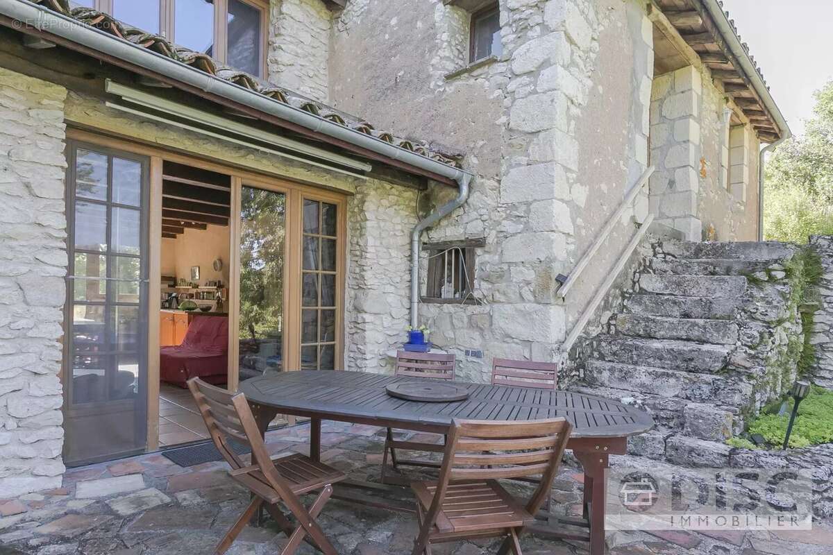 Maison à CASTELNAU-DE-MONTMIRAL