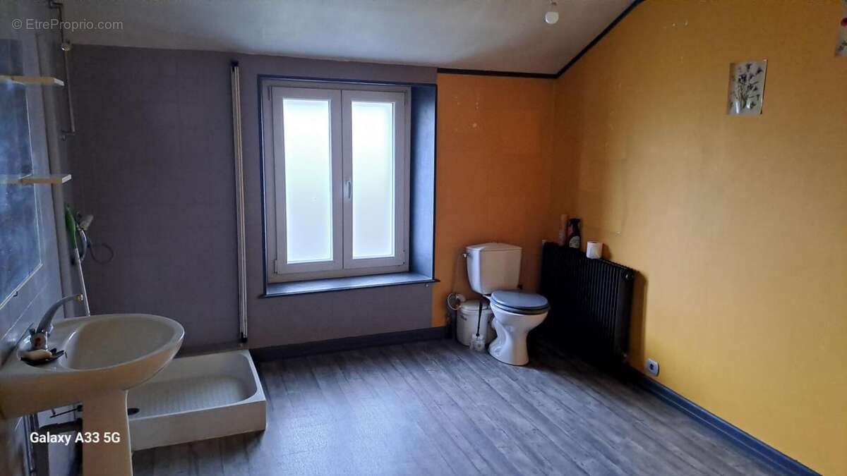Maison à VIOMENIL