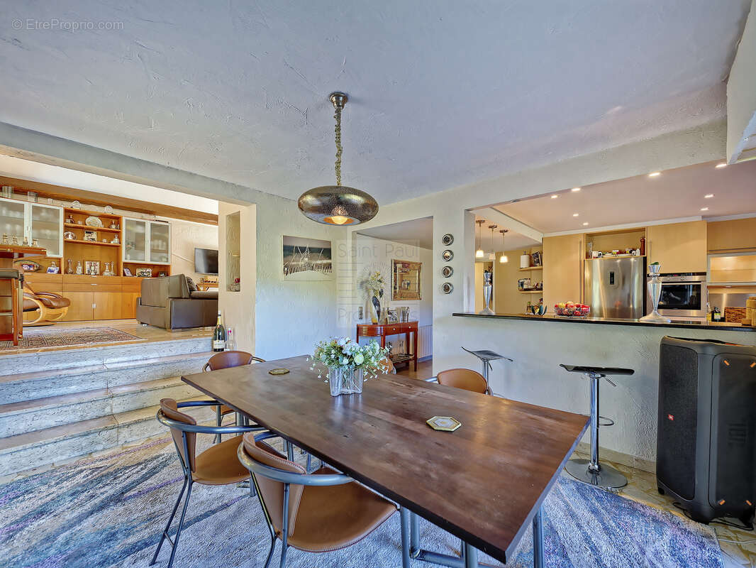 Maison à MOUGINS
