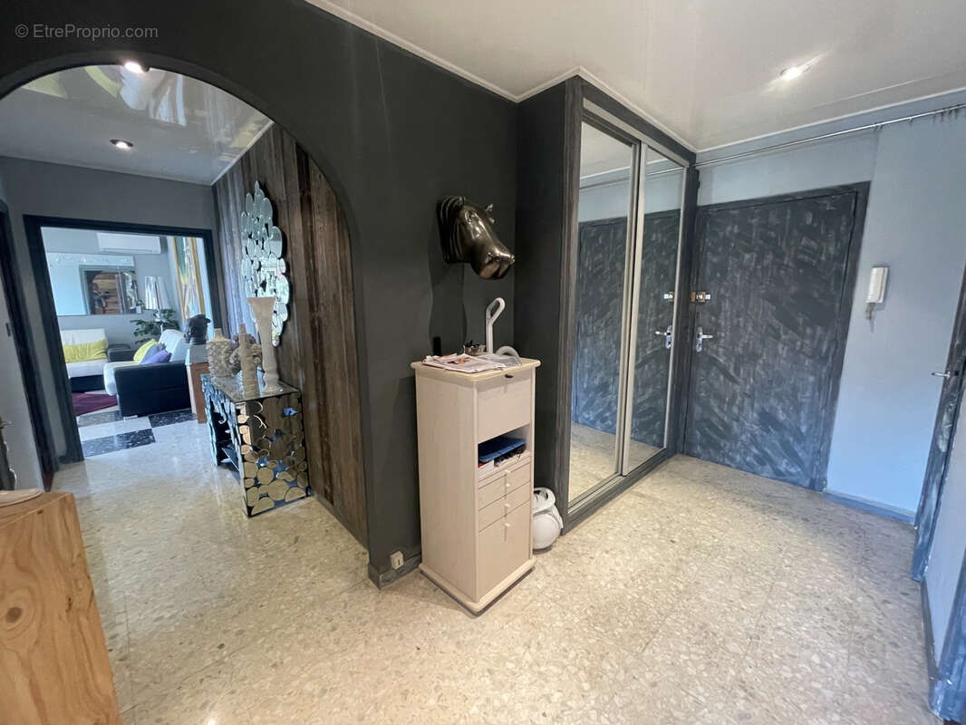 Appartement à LE CANNET