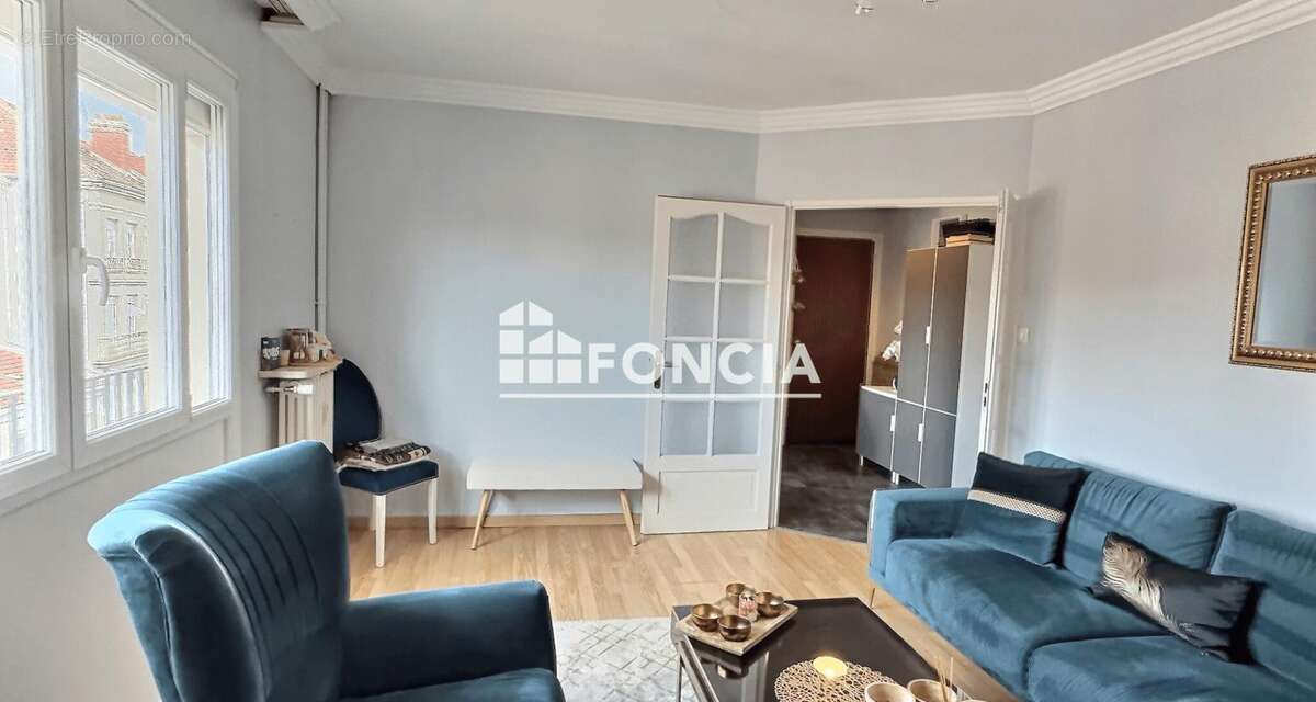 Appartement à LA RICAMARIE