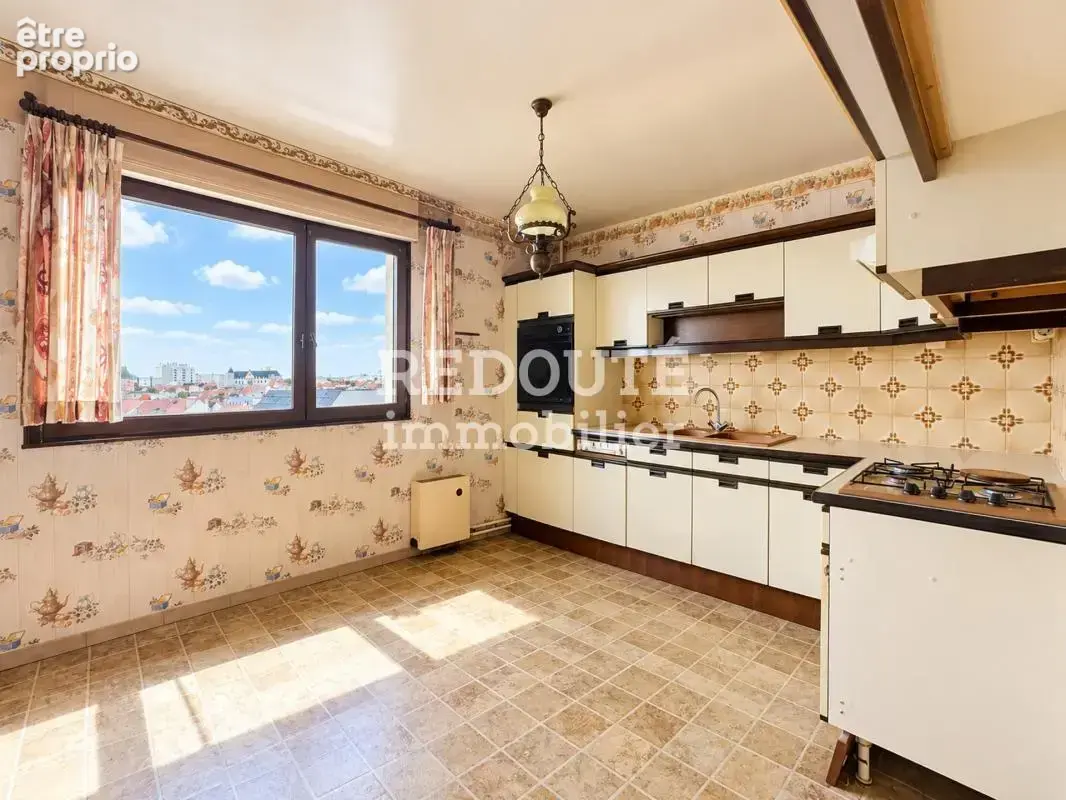 À vendre - saint marceau - apt t4 - 3 balcons - parking - photo 5