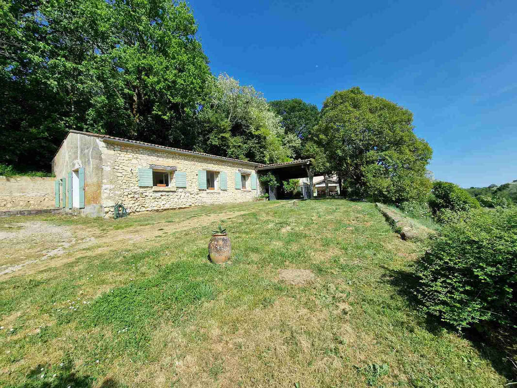 Maison à SAMONAC