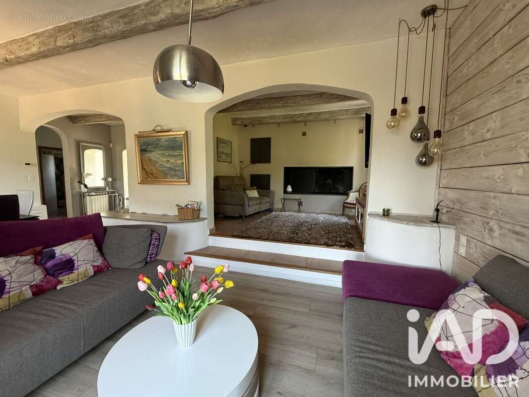 Maison 215 m² à Sollies-Ville  - photo 5