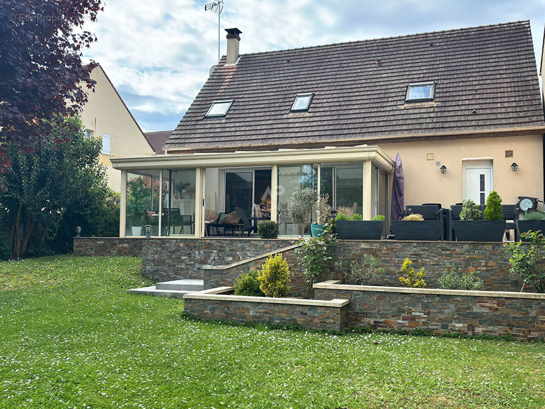Maison à SAINT-OUEN-L'AUMONE
