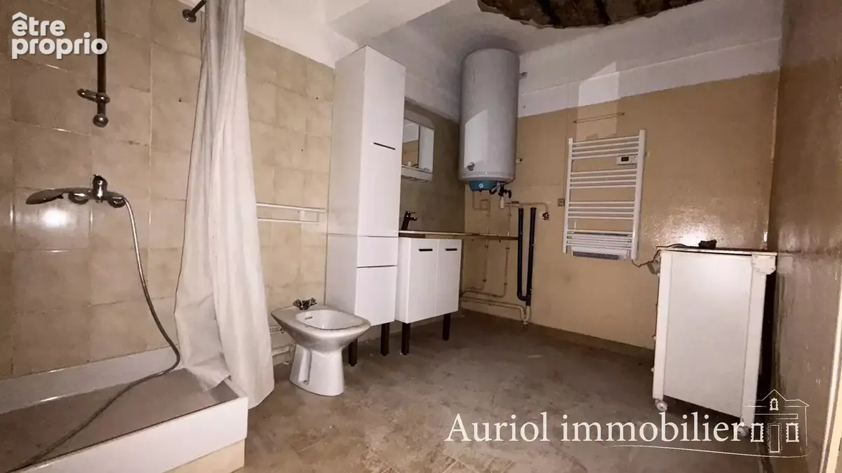 AURIOL Appartement 63 m2 à rénover - photo 3