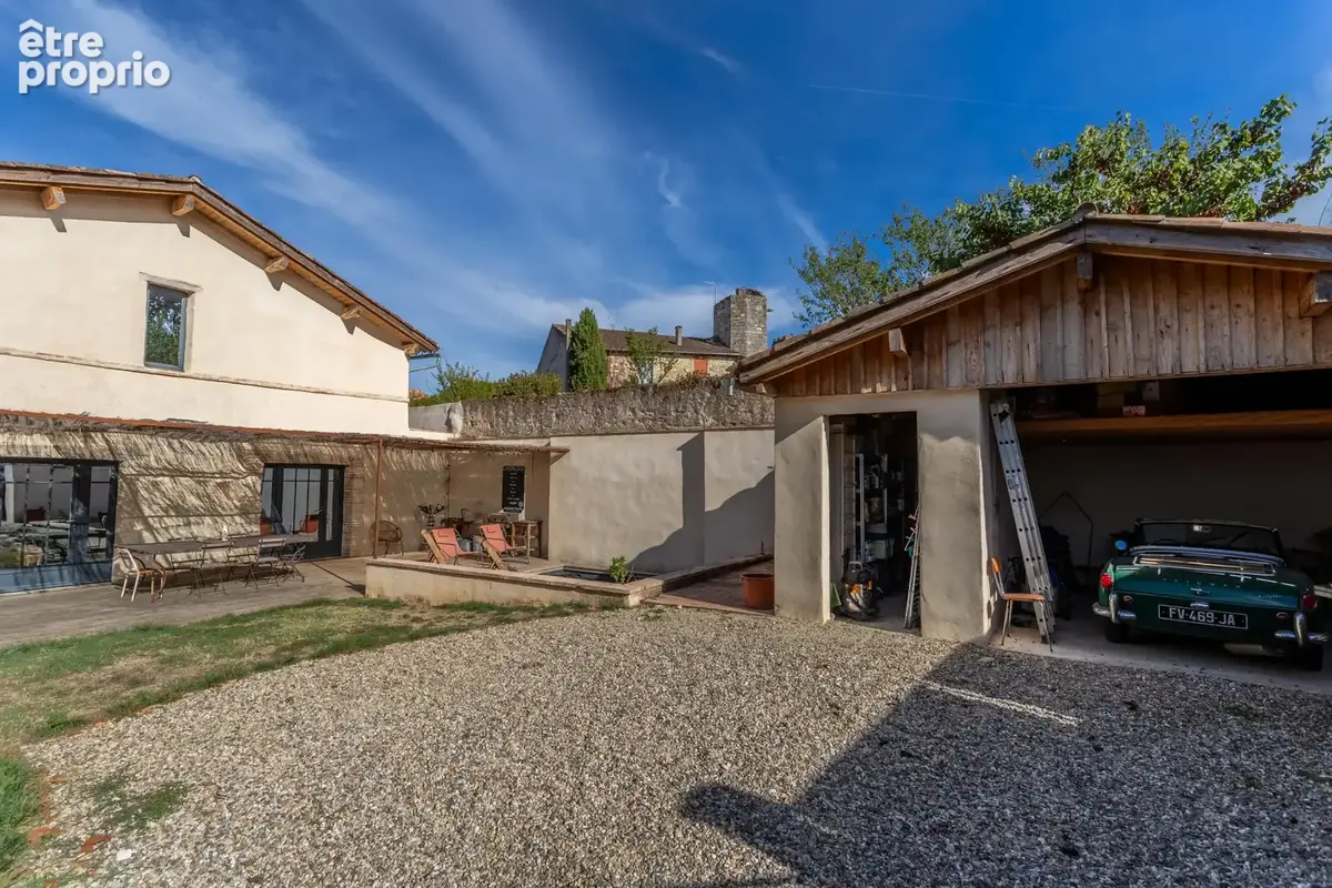 Maison de village avec piscine et garage - photo 4