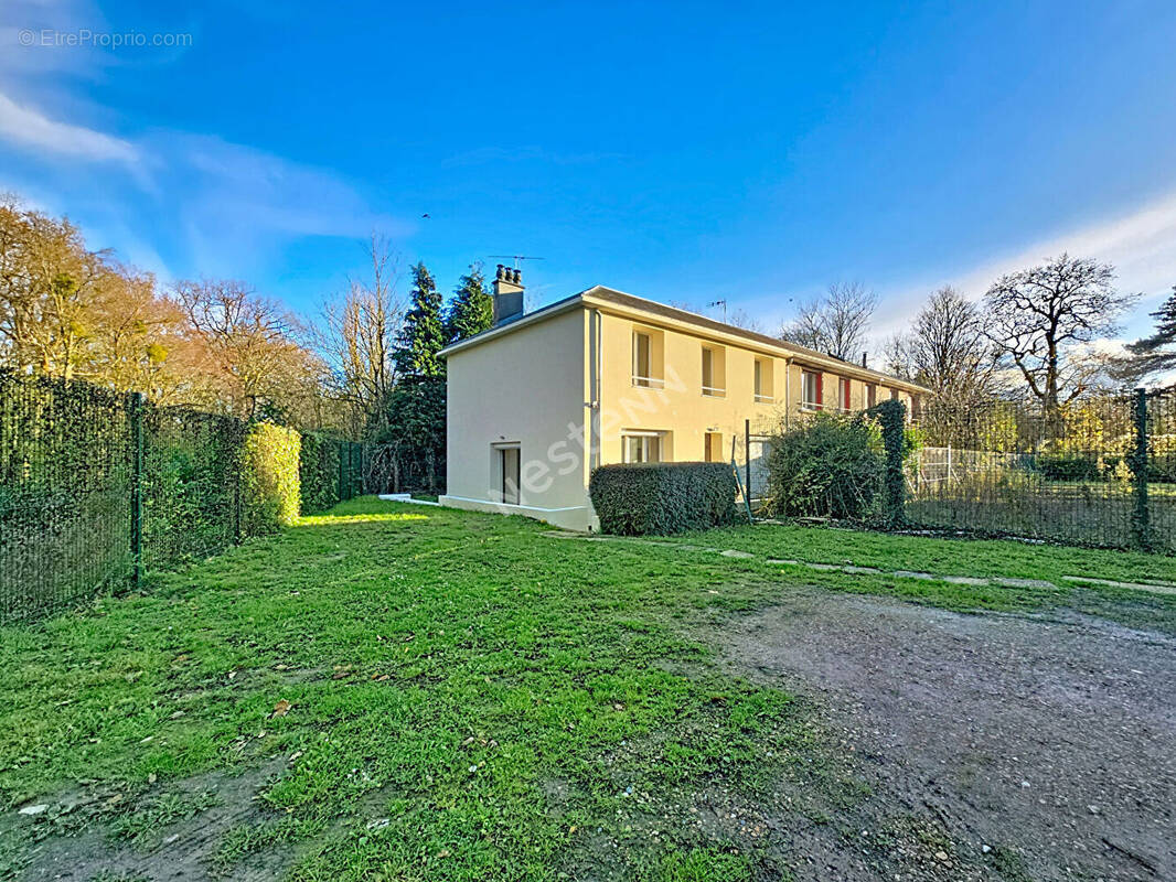 Appartement à SAINT-WITZ