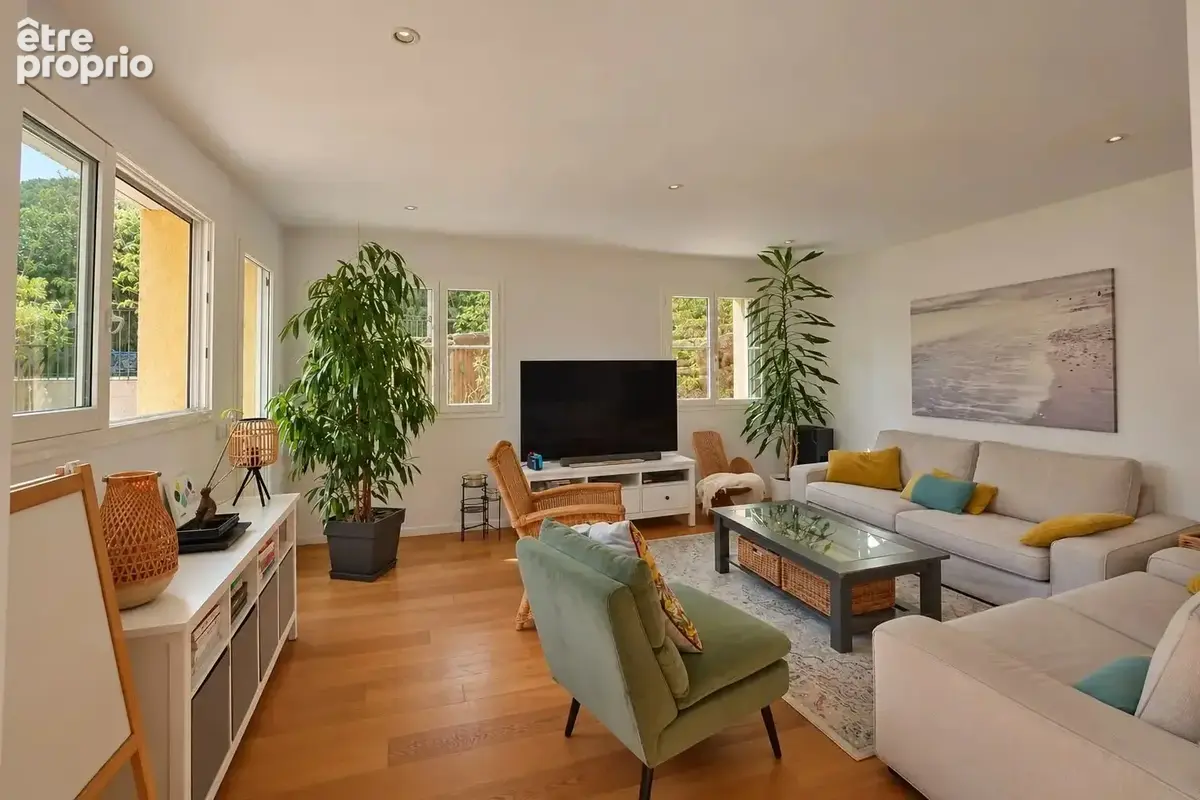 Maison t5 de 150 m² avec piscine à castries - photo 6