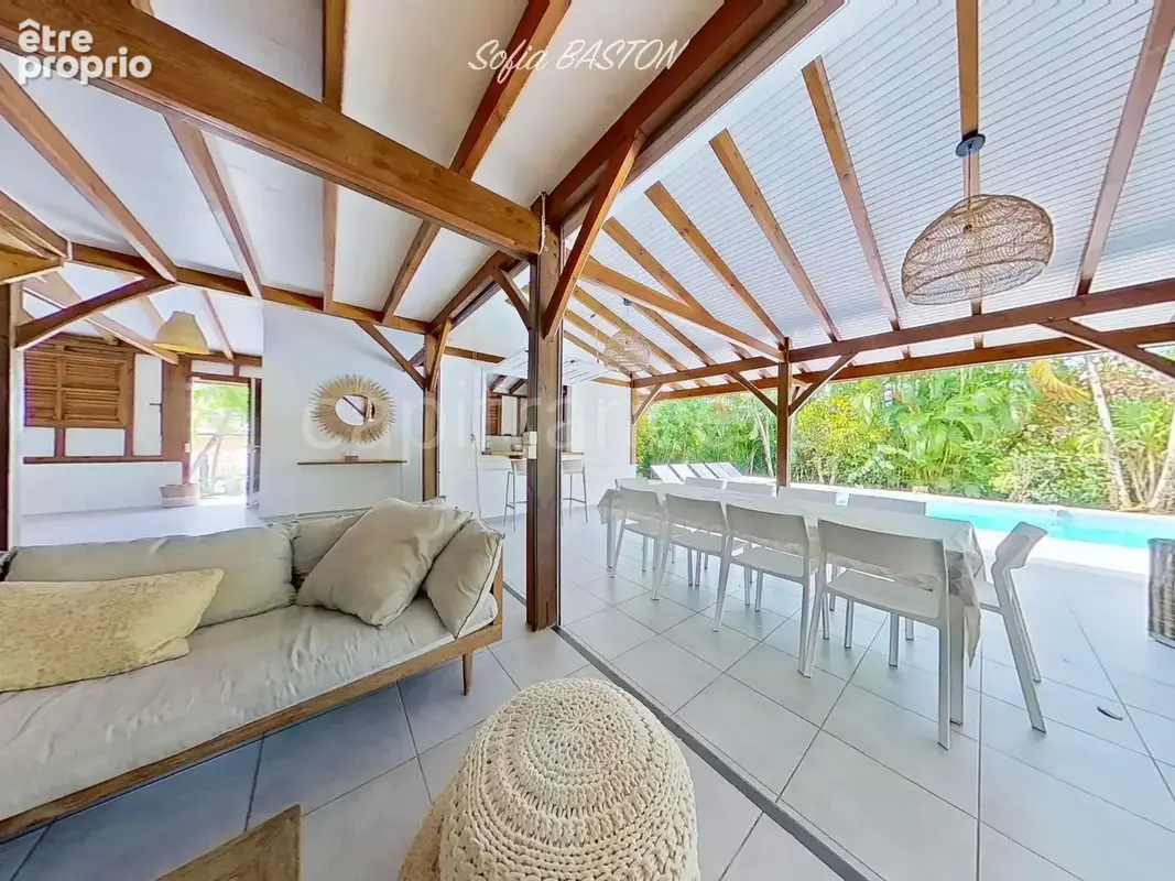 LES TROIS ILETS VILLA P6 bis -165 m² Hab / - Terrain de 986 m² - Piscine - Plain pied - A Vendre Martinique (972) - photo 3