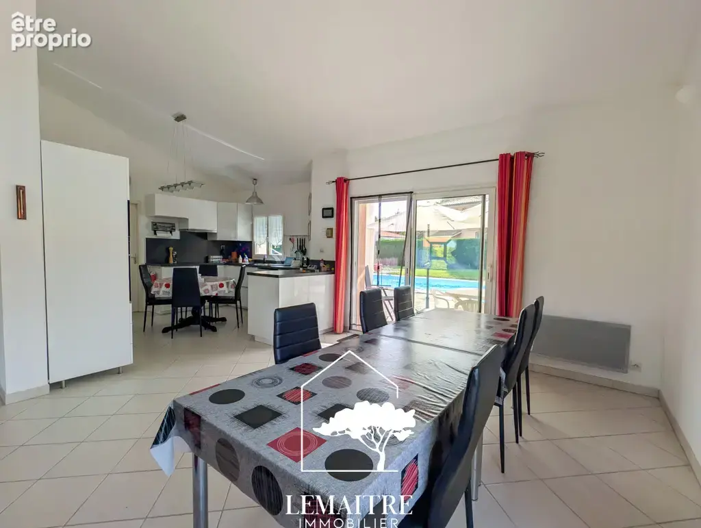 Maison de plain-pied avec piscine   4 chambres   grand terrain de 1 456 m2 - photo 25