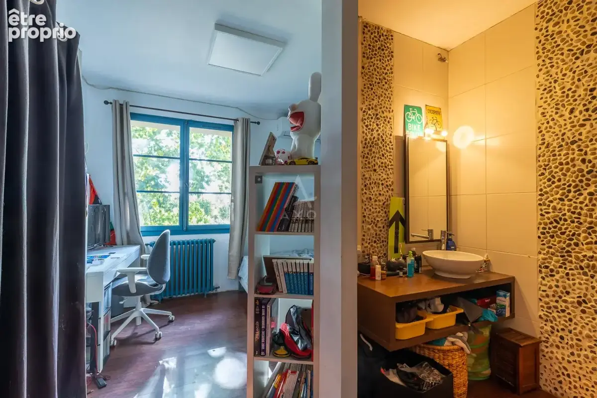 Plein centre - terrain constructible - photo 11