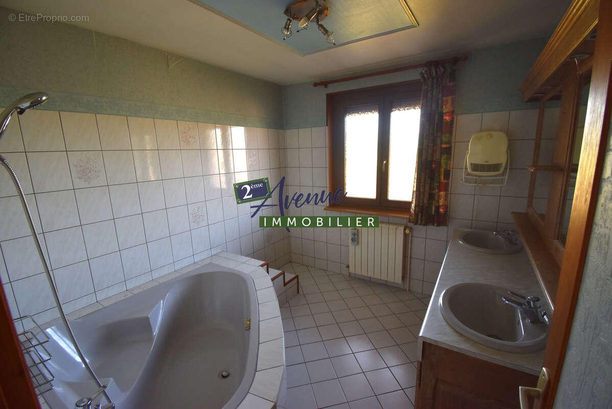 Pavillon F4 sur 13 ares - photo 13