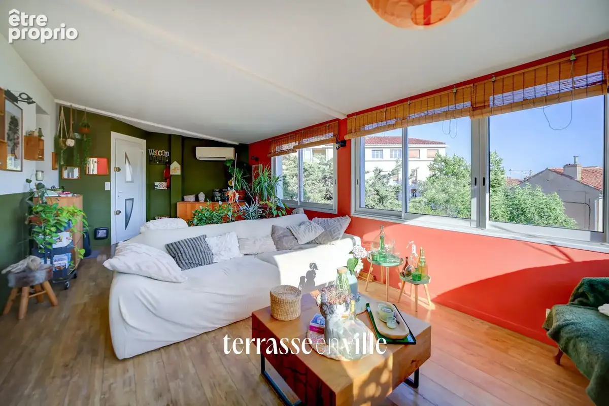 La ciotat - centre-ville - appartement de caractere  - vue 3 secs et crêtes- calme - parking - 399 000 € - photo 2