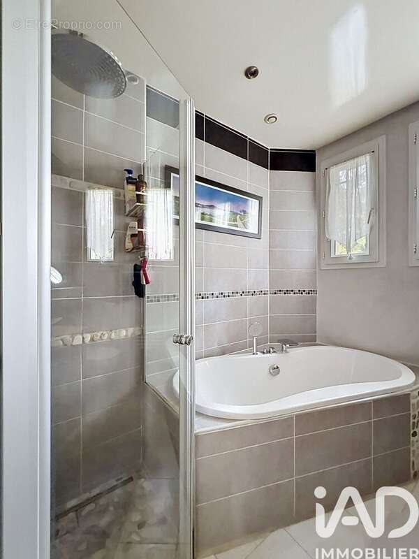 Photo 9 - Maison à LIMEIL-BREVANNES