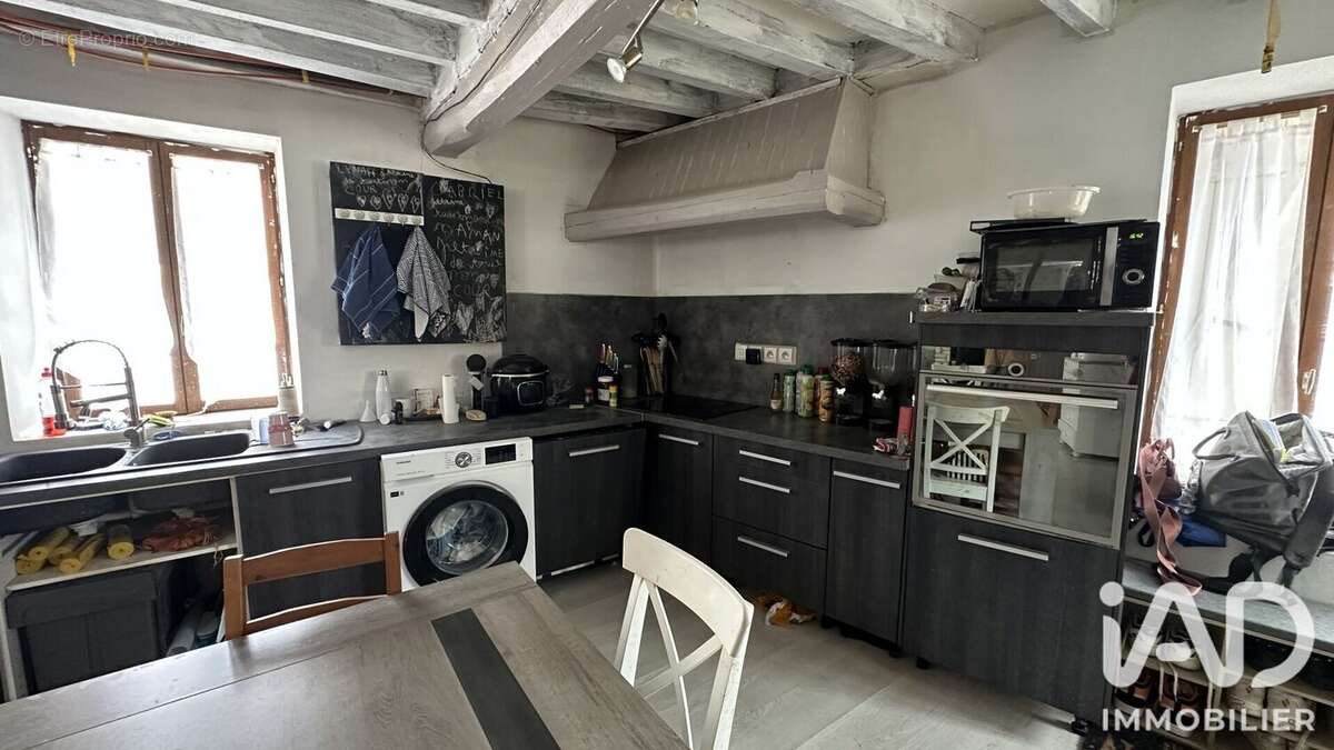 Maison 84 m² à Chateau-Landon  - photo 4
