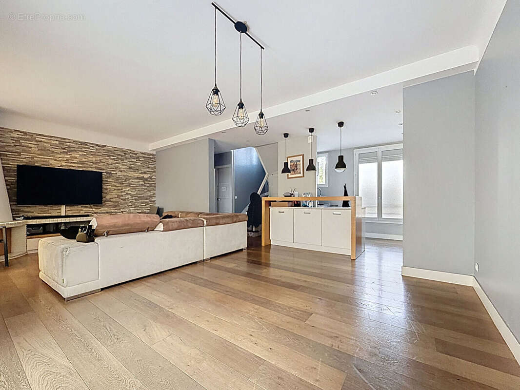 Maison à VILLENEUVE-SAINT-GEORGES