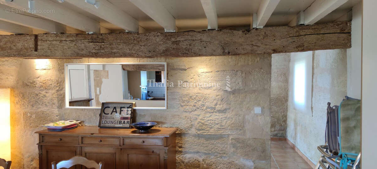 Propriete saint emilion. 380 m2 de surface habitable et 2800 m2 de terrain avec piscine - photo 7