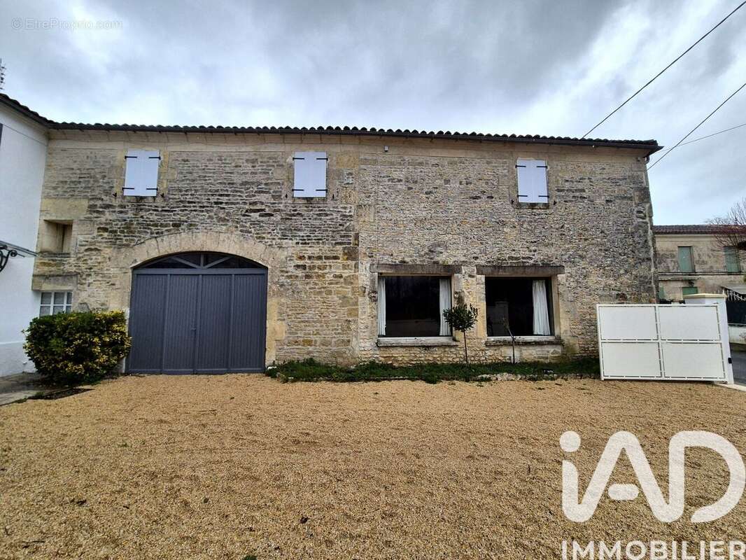 Maison 110 m² à Authon-Ebeon  - photo 4